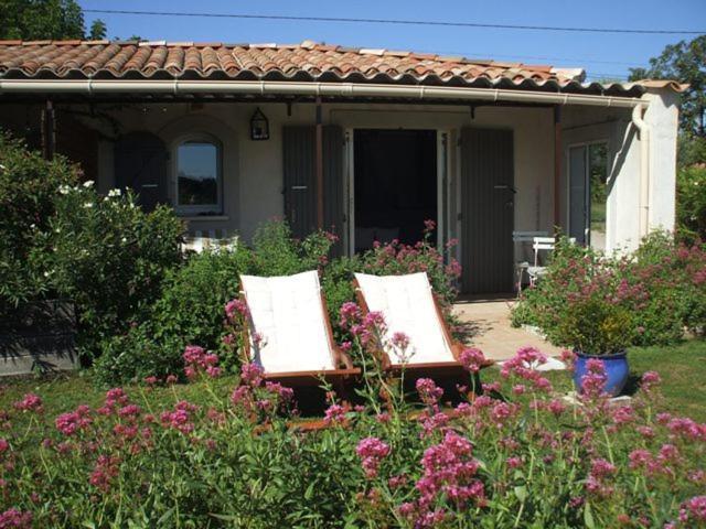 Chambres D'Hotes Et Gites Le Mas Mellou Orange  Exterior photo