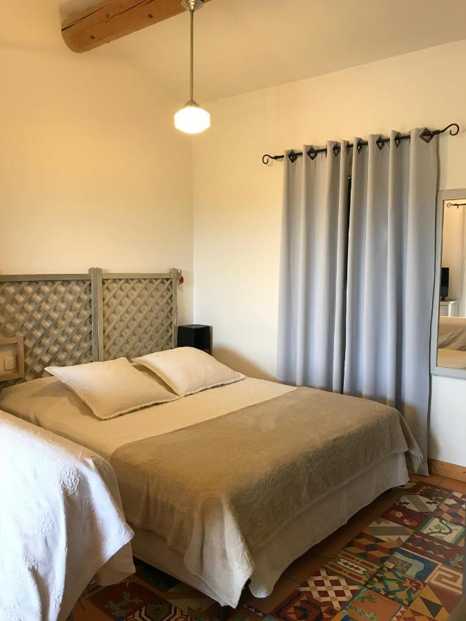 Chambres D'Hotes Et Gites Le Mas Mellou Orange  Exterior photo
